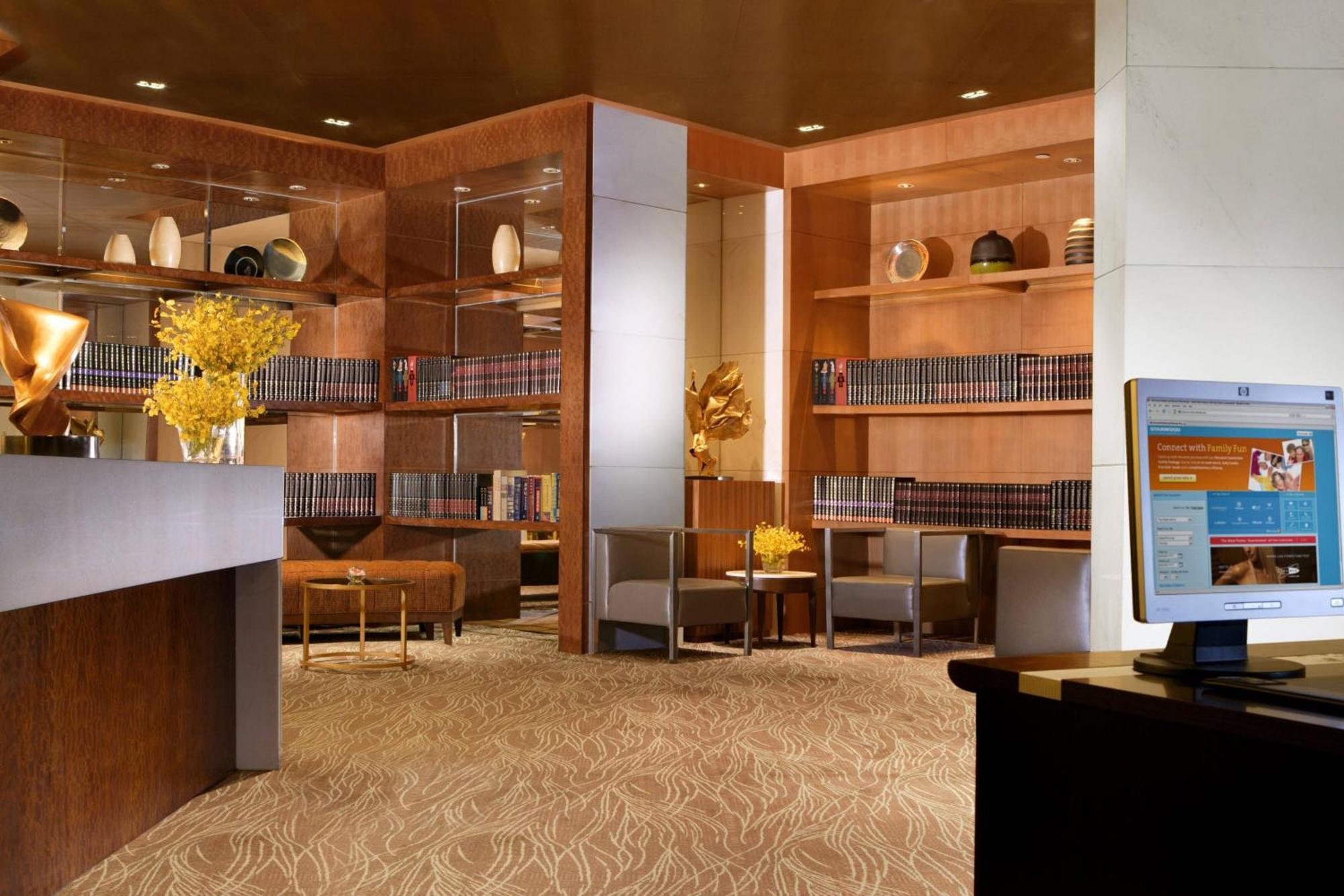 Sheraton Ningbo Hotel - Tianyi Square Eksteriør billede