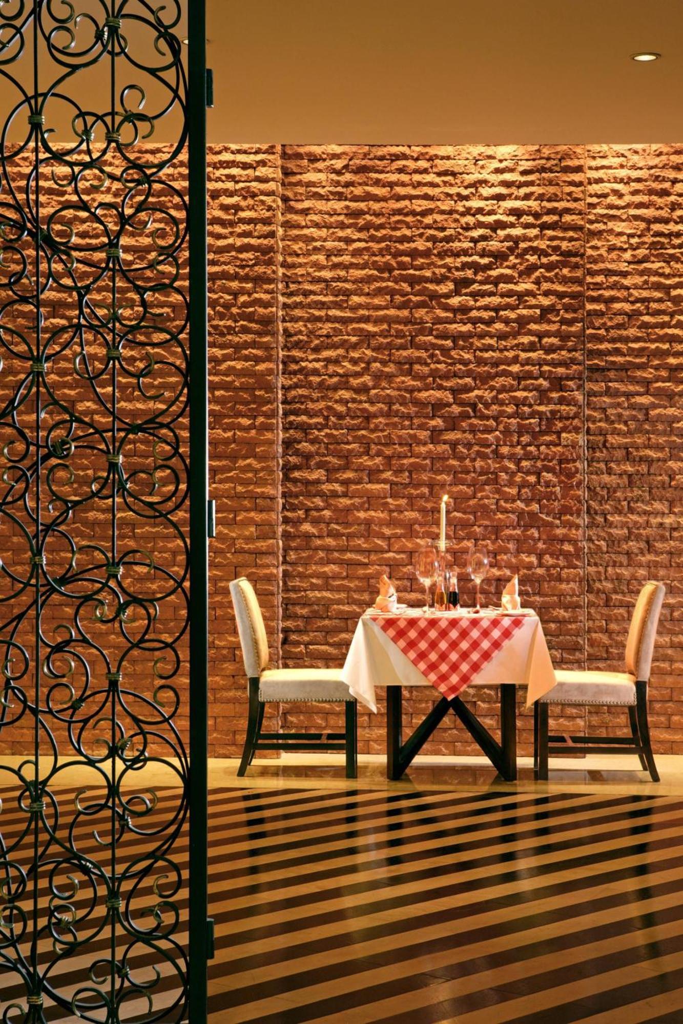 Sheraton Ningbo Hotel - Tianyi Square Eksteriør billede