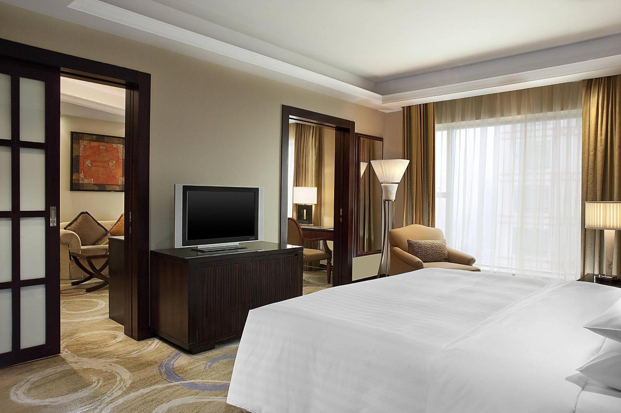 Sheraton Ningbo Hotel - Tianyi Square Eksteriør billede